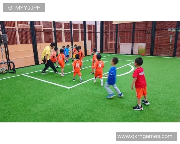 踢足球需要掌握的技巧与训练方法助你成为场上明星